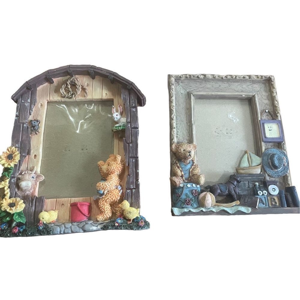 Vintage set of 2 bear picture frames 4x6